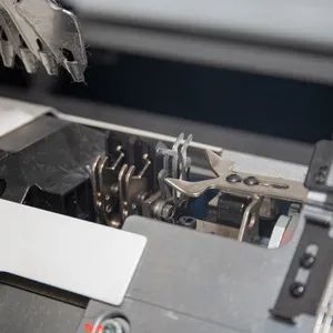 Blue Jacquard Machine Raschel Blanket Computerized Flat Knitting Machine with CE ISO - Image 2
