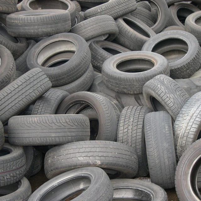 Selected Black Rubber Recycling Stock Featuring Used Tyre Scraps For Wholesale Import Orders - Image 4