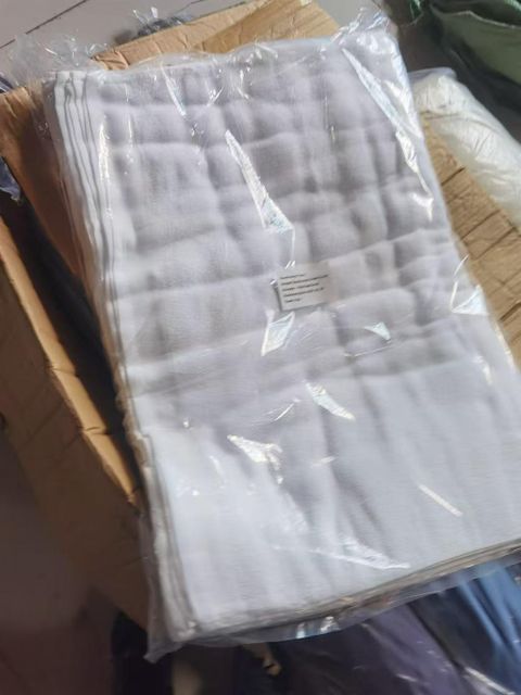 stocklot of towels - Image 2