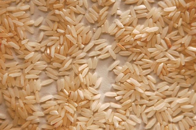 Long Grain White Rice Pure and Soft Rice for Daily Cooking and Special Recipes Fluffy and Nutrient Rich - Image 3