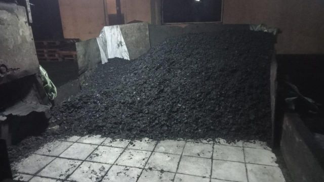Coconut Shell Charcoal – product photo 2, product detail gallery