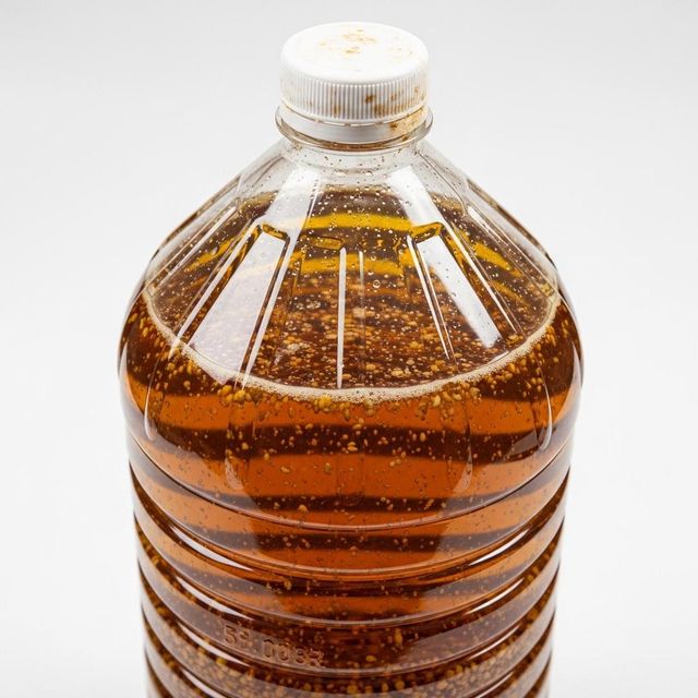 Premium Recycled Fuel Source With Used Cooking Oil Collected From Certified Kitchens For Export Supply - Image 4