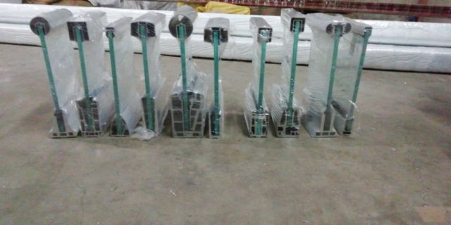 Aluminium Glass Railings, 12 mm, Railing System Type: Block System - Image 4