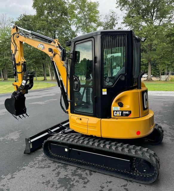 Original Japan High Quality CAT Mini Excavator 10 Ton Crawler Digger Low Hours for Construction and Road Building Wo - Image 3