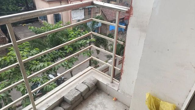 Balcony Glass Railing, Material: Mild Steel Color Silver Height 3 Feet Position Stairs I Deal In New Only Glass Color - Image 9