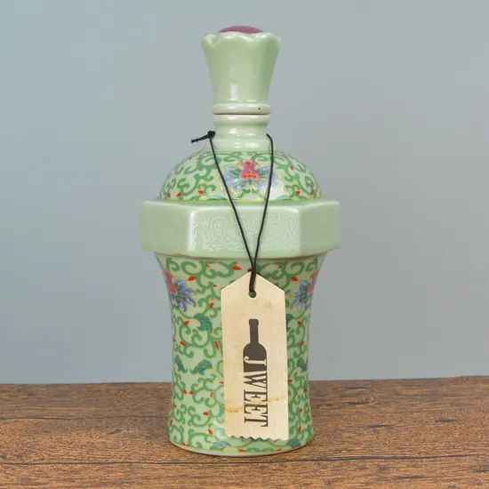 Custom Tower Shape Porcelain Bottle Premium Design Spirits Bottle - Image 5