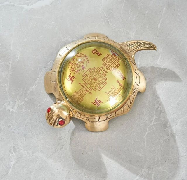 Brass Tortoise Statue with plate Size 3.5 inch Brand Brass Antiques Packaging Type box packed Country of Origin Made in - Image 2