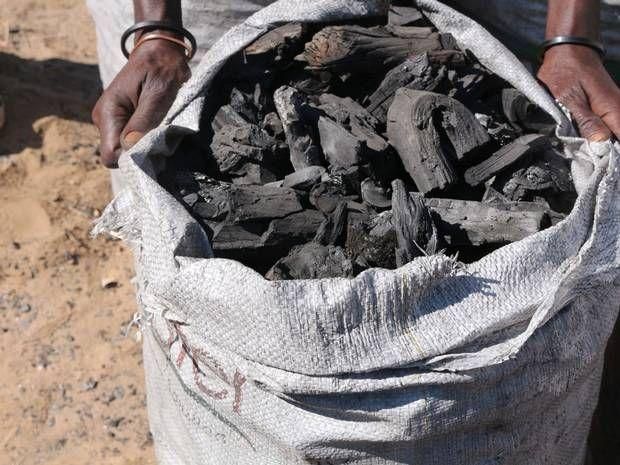 Natural Long-Burning Hardwood BBQ Charcoal for Grilling Smokeless 4-6 Hours Burning Time Hard Briquette - Image 2