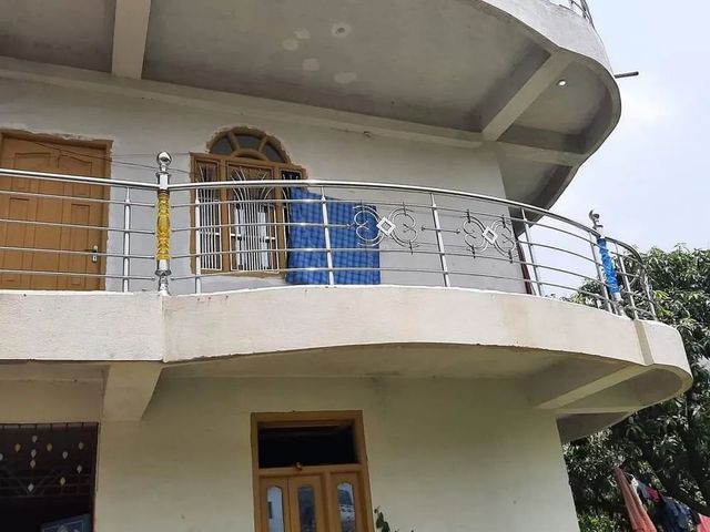 Balcony Railing  Fabrication Service Material Aluminium Service Mode Offline Service offered Residential Locations served - Image 2