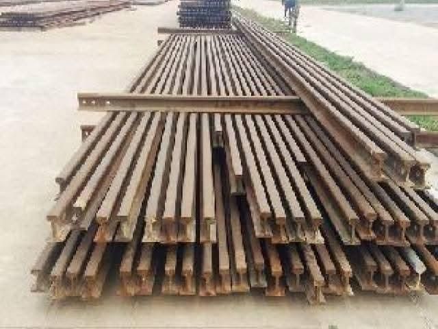 Used Rail Scrap R50 - R65 Heavy Railway Steel Rail Tracks Tolerance ±1% Grade 700/900a/1100 Shelf Life 100 YEARS Type Crane Steel Rail - Image 5