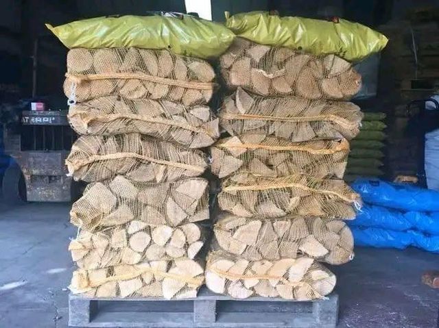 Premium Grade Compressed Oak Sawdust Firewood for Bulk Orders with Flexi Bag Packaging and Worldwide Delivery - Image 4