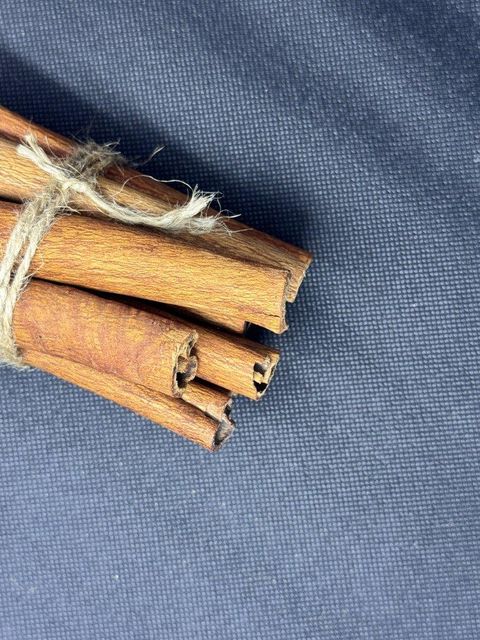 cinnamon Grown By Local Farmers Types Cassia (split, Cut, Stick) Origin Malalak (west Sumatra) & Kerinci - Image 1