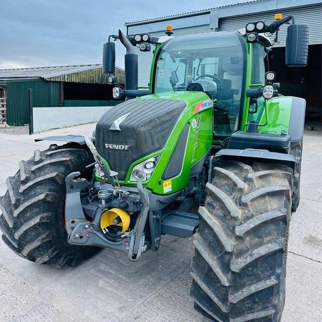 Buy Cheap Price High Efficiency Easy Operation Fendt 724 VARIO Tractors Fast Delivery Premium Quality Wholesale - Image 4