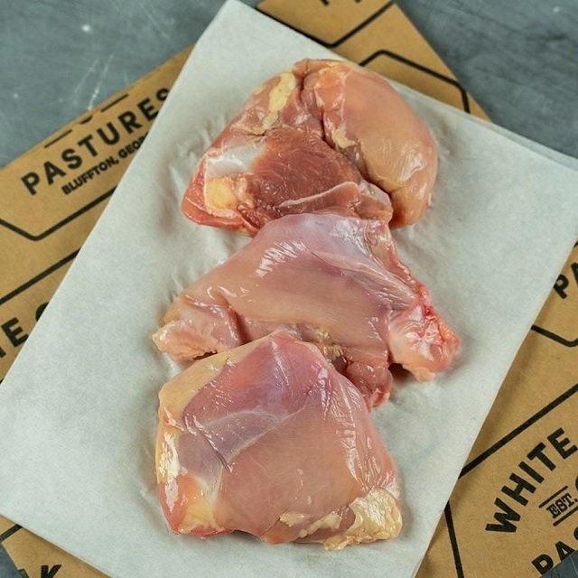 Premium Halal Organic Gluten-free Frozen Chicken Thighs Vitamins Juicy Tender Easy Cook Perfect Wholesale - Image 1
