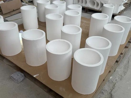 Extreme Temperature Alumina Crucible - High Purity Customizable for Laboratory Use - Image 1
