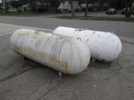 propane tank / Used 500 Gallon Propane Tanks - Image 4