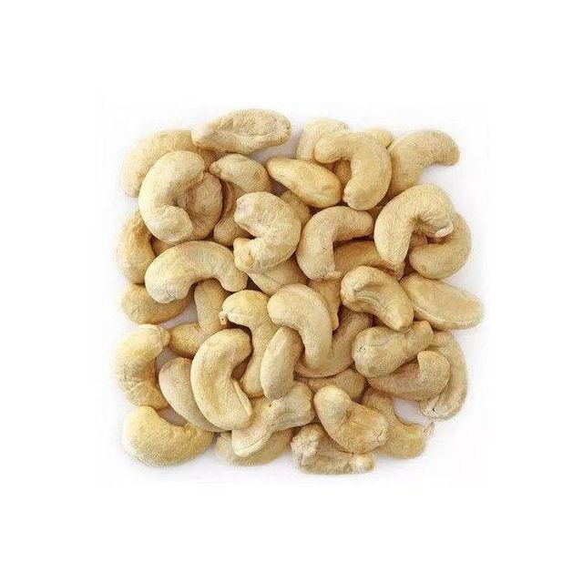 High grade cashew nuts for confectionery bakery and dessert preparation Fresh cashew nuts packed in hygienic packaging for long shelf life Bulk cashew nuts supply for supermarkets restaurants and wholesalers Cashew nuts rich in protein healthy fats and essential nutrients - Image 4
