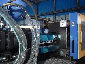 Pet Bottle Preform Injection Molding Machine (ZS-2500) HS Code 84773 Trademark Mars Specification CE Certification CE Model NO. ZS-2500 - Image 3