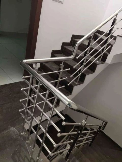Balcony Stainless Steel Railings, For Office Design Bar Color Silver Position Balcony Diameter Customised Chromium Content - Image 2