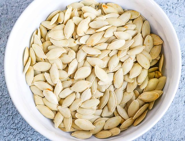 Pumpkin seeds Grade AA Empty Seeds 0.5 % Max. Moisture (%) 7% Place of Origin Kenya Spot Seeds 3 % Maximum Onion Seeds 0.02 % Maximum - Image 4