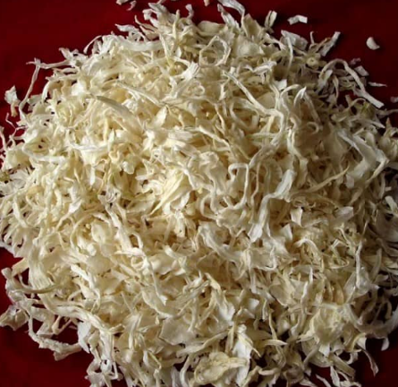 dehydrated onion flakes premium Place of Origin India Certification ISO 22000, HACP Texture Lightweight And Compact Shelf Life Longer Shelf Life Without Refrigeration - Image 3