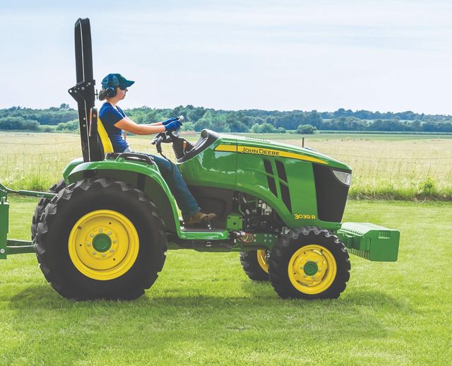 Premium 3039R Compact Tractor Bulk Supply High Quality Agricultural Equipment Export Grade - Image 3