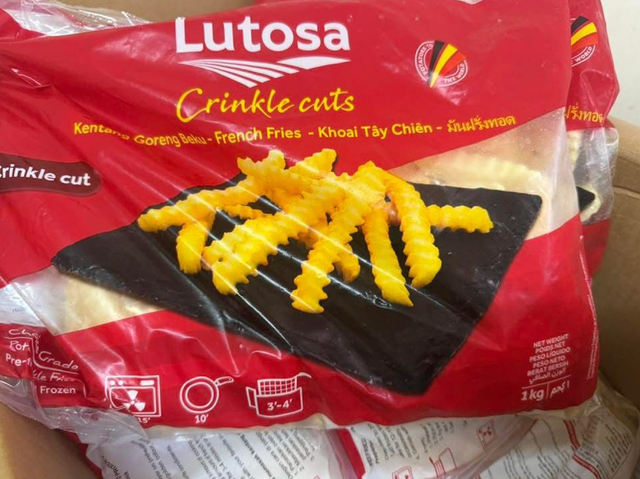 TOP RATED FRENCH FRIES LUTOSA FROZEN FRIES, SHOESTRING STRAIGHT CUT 7mm & WRINKLE CUT 12mm 1KG x 10 Bags per Carton - Image 4