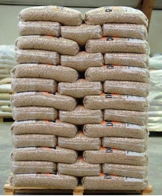 Wood Pellets 15kg Bags Biomass Fuel for Heating System Durable 6mm Pine Oak Hardwood Pellets - Image 3