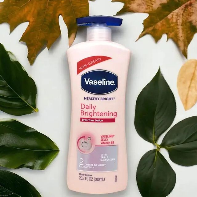 Original Vaseline Body Lotion Nourishing Moisturizer for All Skin Types Bulk Packaging - Image 3