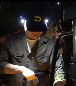 Multifunction Rechargeable Magnet LED Ear Lamp LED Headlamp for Mining - Image 4