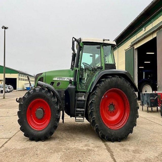 Professional Fendt 714 Vario Tractor Reliable Diesel Power Smooth Operation Wholesale Price For Every Farm Business - Image 2