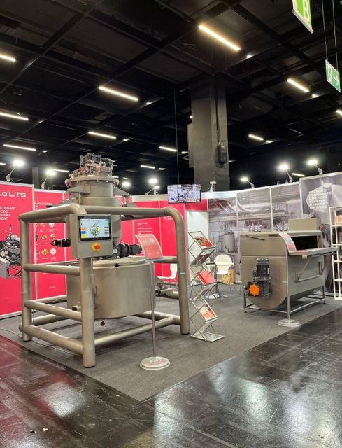 Vacuum Tank Design Hygienic Process Vakuumtechnik Volume Range 50 To 3000 Liters Hygienic Design Hygienic Design Cooling Feature In-line Cooling - Image 3