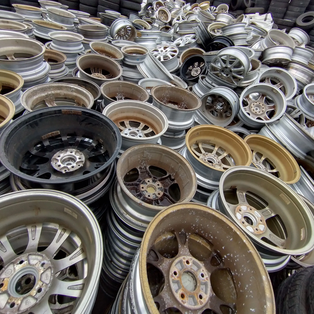 High Quality Aluminum Wheel Rims and Scrap Aluminum Wheels for Sale, Aluminum Wheel Rims & Clean Scrap Aluminum Wheels Wholesale Supply We offer high-quality aluminum wheel rims and clean scrap aluminum wheels for recycling and industrial use. Our products are carefully selected to ensure excellent quality, high aluminum content, and reliable performance. - Image 3