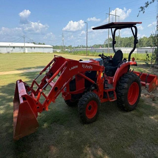 Multifunctional Kubota L3560 Heavy Duty 4WD Agricultural Tractor with Engine and Pump Gear Reliable for Farming - Image 1