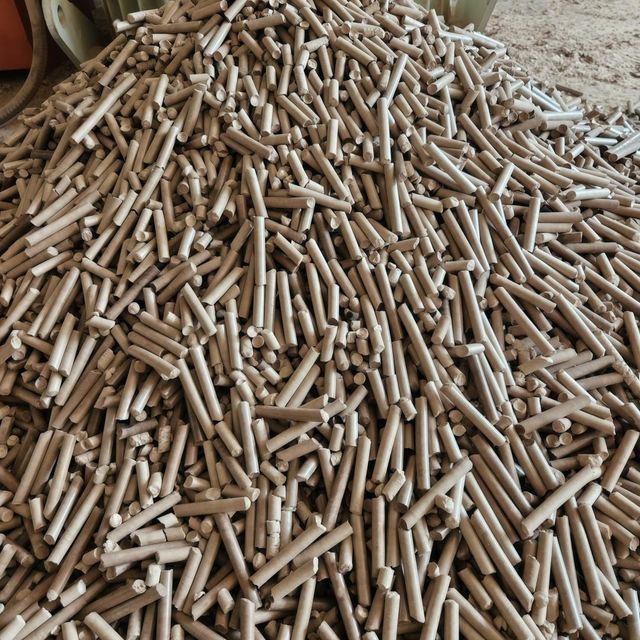 Premium Wood Pellets Biomass Fuel 6mm 8mm Low Ash High Calorific Value for Industrial and Home Heating - Image 1