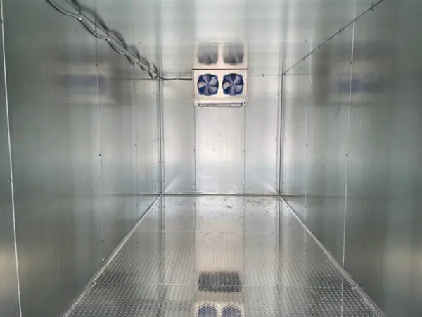 Used Shipping Containers / 20FT WALK-IN COOLERS AND FREEZERS - Image 3