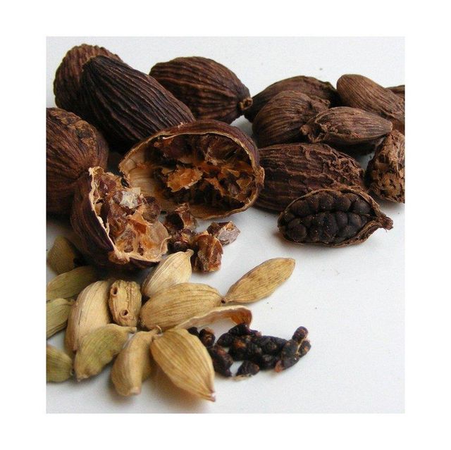 best export quality green elaichi cardamom pods supplier bulk spice for tea companies food industry bakery and global commercial markets green cardamom elaichi pods premium aromatic spice for chai tea baking desserts sweets cooking herbal remedies with strong flavor and long shelf life - Image 4