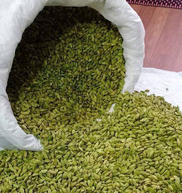 Green cardamom Type Cardamom Shelf Life 24 Months Moisture Content 10% Max Packing Quantity 50 Kg/bag Ingredients Green cardamom - Image 1