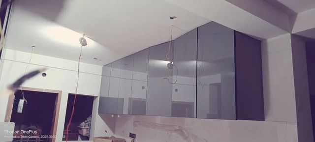Modern Modular Kitchen Material Wooden Appearance Modern Door Finishing Acrylic Kitchen Design U-Shape Mount type Wall - Image 2