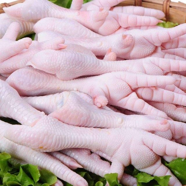 Factory Direct Export Quality All Natural Halal IQF Cleaned Frozen Chicken Feet with Vitamins for Bulk Wholesa - Image 3