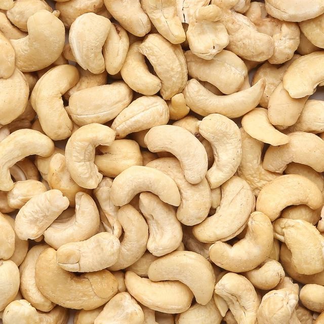 Natural Cashew Nuts Prepared With Advanced Sorting Methods Ensuring Outstanding Quality For International Markets – product photo 3, product detail gallery