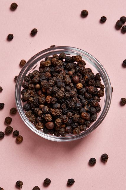 Whole Black Pepper Raw Dried Spice 500g 550g Strong Aroma Perfect For Grinding Fresh Seasoning And Culinary Use - Image 2