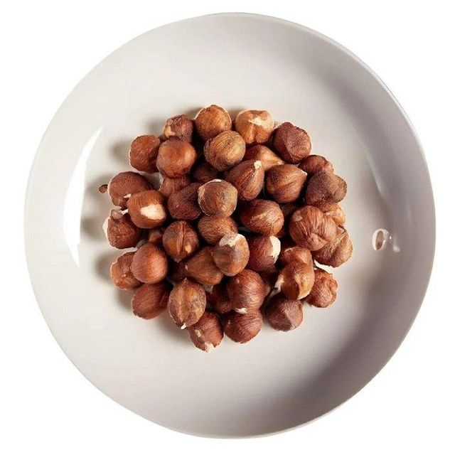 100% Premium Organic Hazelnut Kernels Inshell Peeled and Roasted Raw Hazelnuts For Sale - Image 3