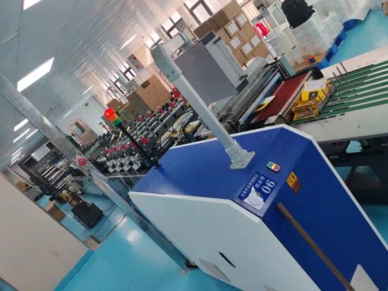Center Four Side Sealing Automatic Bag Making Machine - Image 4