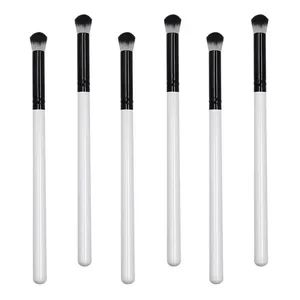 Design. Eye Shadow Brush. - Image 6