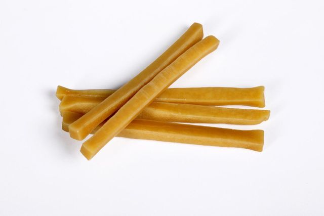 Omega Dog Chew Chhurpi Smell Smoky Form Chew Bar Brand Name Omega Shelf Life 2 years Place of Origin Nepal Max. Moisture (%) 10-11% - Image 2