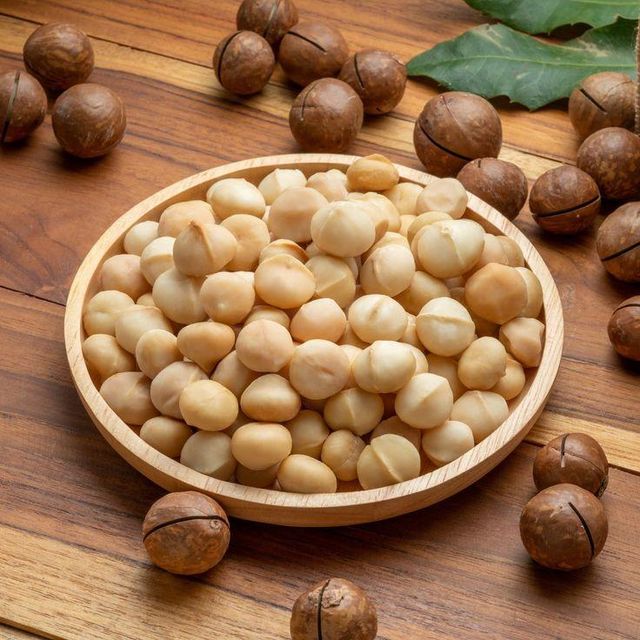 100% Natural Organic Whole Macadamia Kernels Raw Dried Creamy Taste Macadamia Nuts Vacuum Pack - Image 3