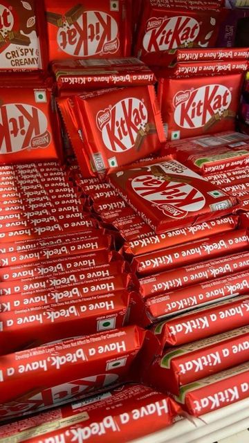 Tasty KitKat 17g Chocolate Wafer Delight Excellent Quality Wholesale Price Fresh Product For Everyday Retail Success - Image 3