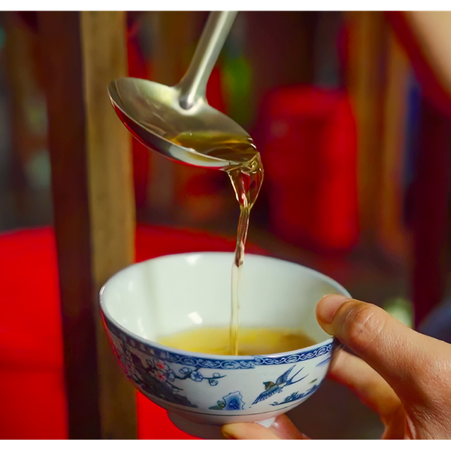 BEP XUA FISH SAUCE 40N | VIETNAM ORIGIN | RICH UMAMI FLAVOR | IDEAL FOR ASIAN COOKING, DIPPING & SEASONING | - Image 3