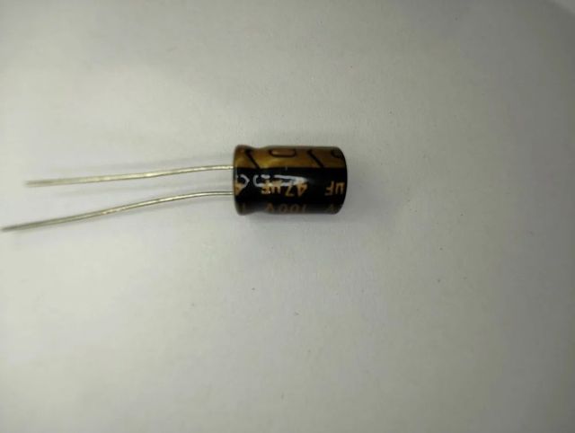 ELECTROLYTIC CAPACITOR 47mFD/100V Terminals 2 Brand SHELCON Tolerance 20% Capacitor Size 8 x 12 Capacitance 47 mFD, - Image 4